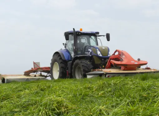 header_first_cut_of_grass_silage-small