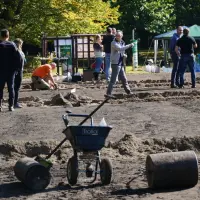 Dom Dziecka w Białymstoku z nową murawą boiska